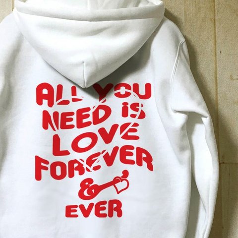 ALL YOU NEED IS LOVE / プルオーバーパーカー