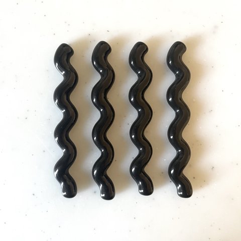 Black Wavy Rectangle Cabochons