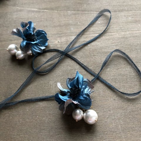 Flower pierce【navy blue×brown】