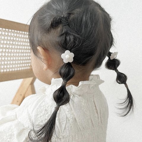 お花のレジンヘアゴム 🤍ホワイト🤍 2本セット ヘアゴム キッズヘアゴム お花のヘアゴム レジンヘアゴム