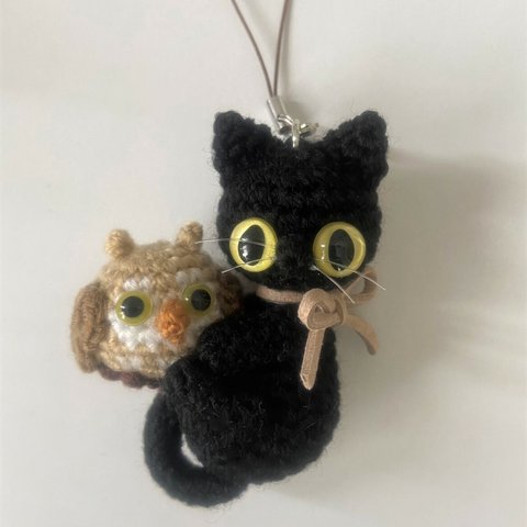 黒猫＆ミミズク🦉あみぐるみ♡キーホルダー・ストラップ・ボールチェーン