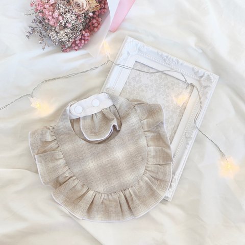 Frill bib ♡ Beige check