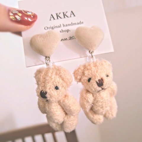 bear＆heart earrings　　　　　　　　　　　　　　　　　　テディベア樹脂イヤリング樹脂ピアスクマハート金属アレルギー対応ノンホールピアス