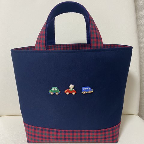 トートバッグ♡ファミリアワッペン付き♡赤チェック♡マチあり♡お弁当バッグ♡カバン♡