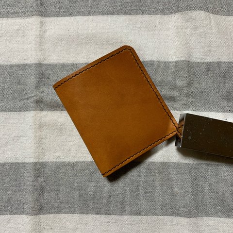 本革 薄型二つ折りミニウォレット（薄い財布）/栃木レザー/茶色