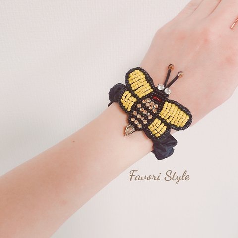 ハンドメイド シュシュ ✨ ハチ🐝