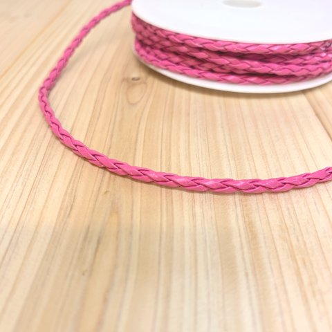 【3ｍ巻き】 フェイクレザー　編みコード  ピンク