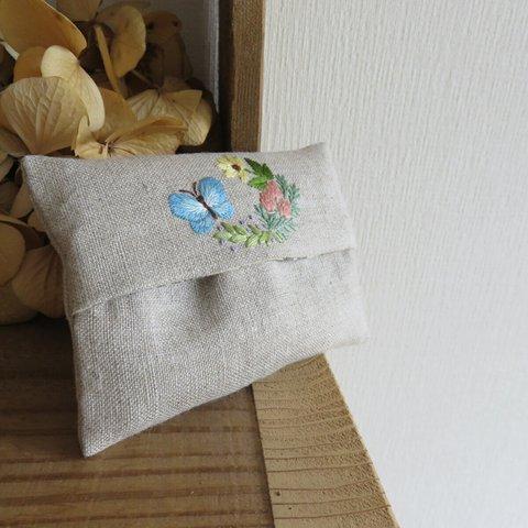 ポケットティッシュケース　みずいろちょうちょの刺繍