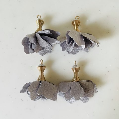 【X】Fabric Flower Tassels