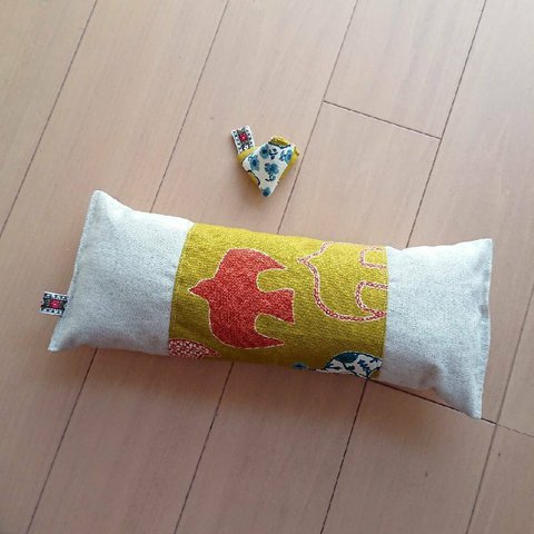 猫おもちゃ　キッカー＆まきびし 太幅タイプ　北欧ピジョン　刺繍柄セット  