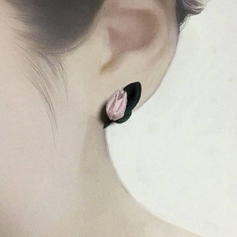 リネンのチューリップ🌷ピアス