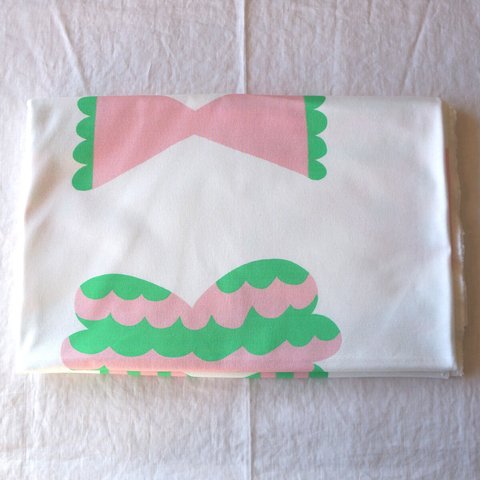 【142×85cm】スムースニット生地（オーガニックコットン）candy butterfly - big （pink & mint green）