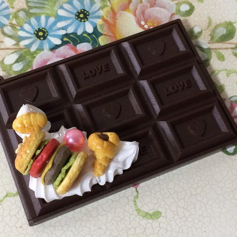 スイーツデコ　板チョコミラー　ハンバーガー