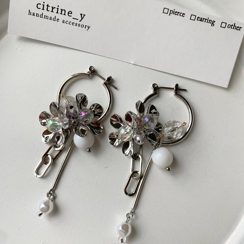 【sale】Flower foop  pierce 🌼 silver