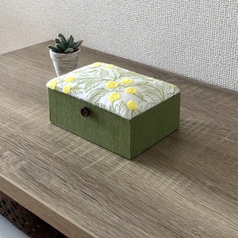 Mimosaインテリアボックス 〈Ｓサイズ〉小物入れ・アクセサリーボックス（カルトナージュ）【受注制作】