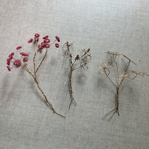 可愛い花。装飾用にワイヤで作った花-2 