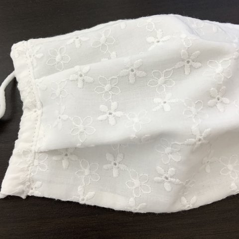 小花刺繍レースのプリーツマスク 