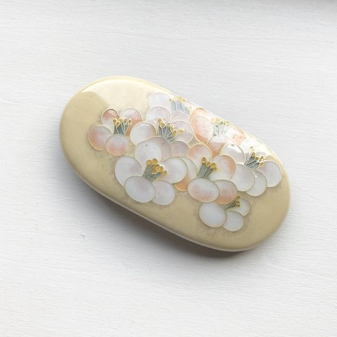 白いお花のバレッタ