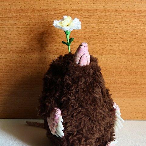 ②花モグラ　もぐらのぬいぐるみ