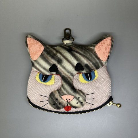 【キット】猫ポーチのダンディさん　                          　　　　和小物　和布　縮緬　古布　和雑貨　アンティーク着物　縁起物　縮緬　ちりめん　押絵　ぬいぐるみ