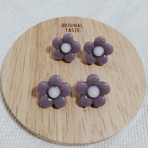 パープルグレーお花ピアス