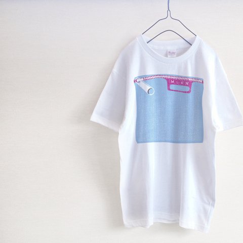 デカポケ　Tシャツ