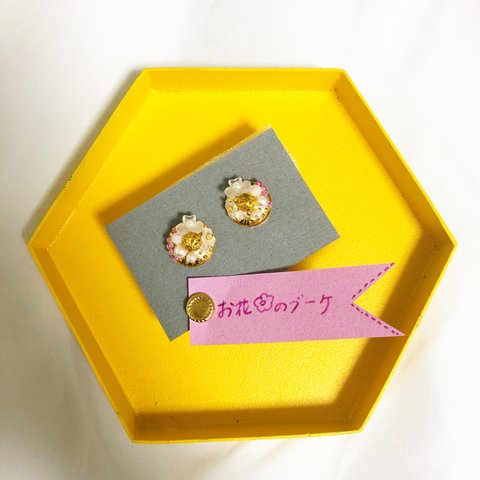 お花のブーケ（レディピンク）　イヤリング　ピアス