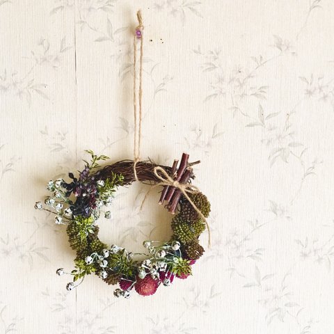 berry natural wreath