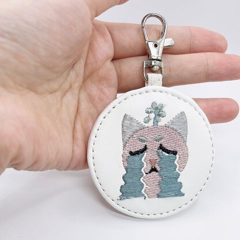 バッグチャーム 猫 ベトナム刺繍 ホワイト