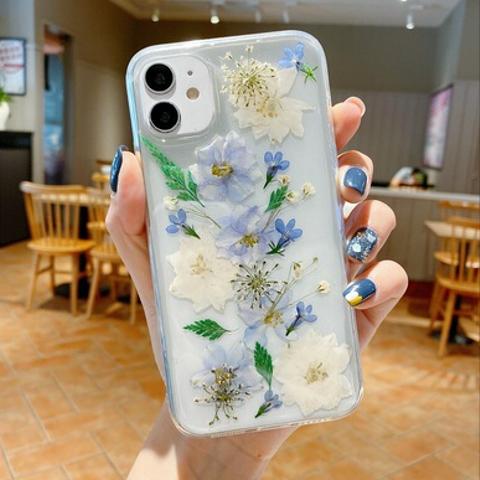 紫陽花かすみ草押し花スマホケース*全機種対応*ストラップホルダー*手帳型*iPhone14 iPhone14Pro iPhone14plusiPhone13 iPhone13mini iPhone8