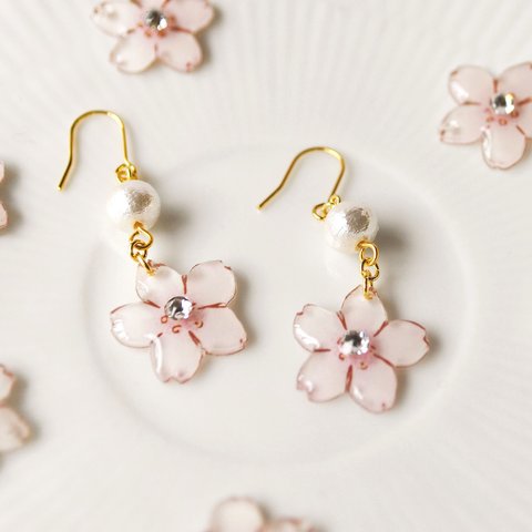 Sakura drop pierce 揺れる桜の花ピアス・イヤリング