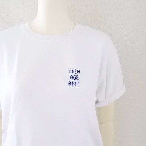 ハンドステッチ Tシャツ - TEEN AGE RIOT - 