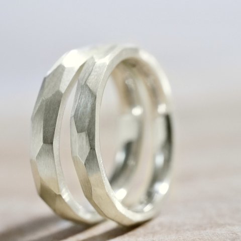 『kô-ɾi』氷の結婚指輪 カジュアルモデル ホワイトゴールド ペアリング　(アイスマット仕上げ) ブライダル 結婚指輪のオーロ