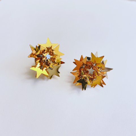 星屑ピアス