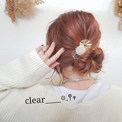 簡単ヘアアレンジ♥️誰でも簡単♪挟むだけヘアクリップ✴️