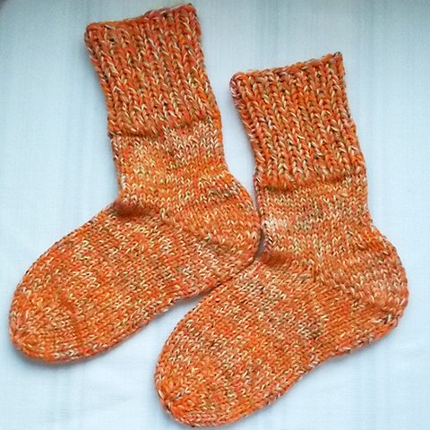 厚手の手編み靴下　24㎝前後の方用　ウール100％　毛糸を約220グラム使用した分厚い靴下です（31）