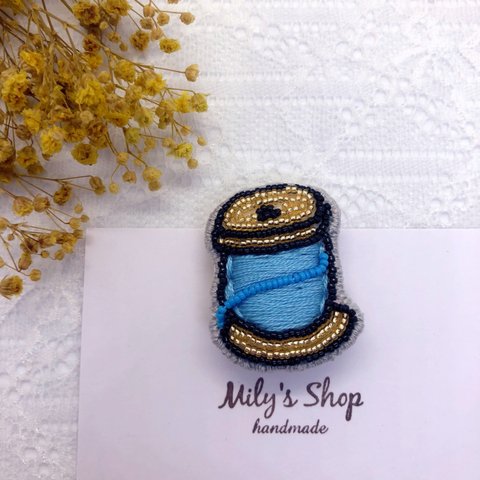 糸巻き 刺繍ブローチ（PureBlue）