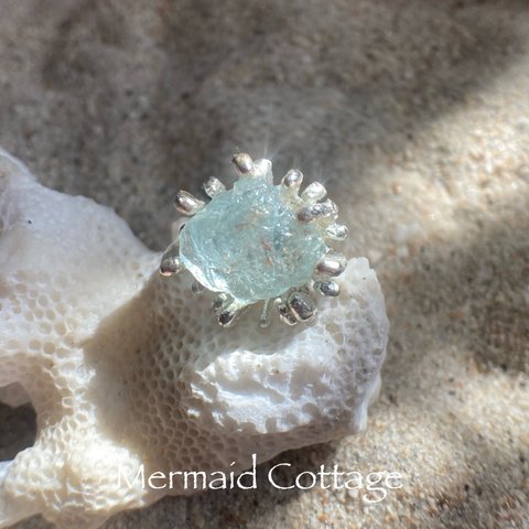 Ocean Inspired Rough Aquamarine Ring アクアマリン原石の珊瑚フレームのリング