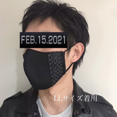 【新作】人気和柄　光沢ブラック市松模様柄　シックで大人なファッションマスク　ぬらして冷たい　ひんやり