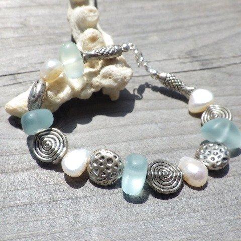 *925* seaglass & Fresh Water Pearl sea creature bracelet*ビーチグラス*