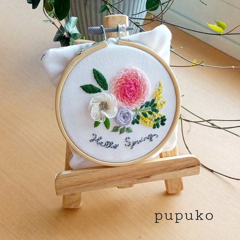 花の立体刺繍(枠付)　～こんにちは、春～