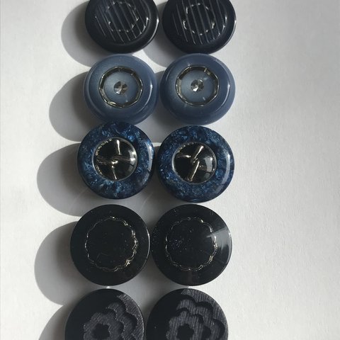 ☆再登場☆ 13～15ｍｍ◇10個入◇　ネイビー　ペアアソート秋冬ボタン