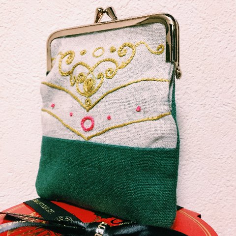 モロッコに想いを馳せて(刺繍、がま口)