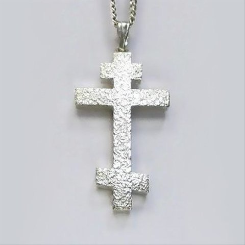 ロシア正教のクロス（八端十字架）　　梨地光沢仕上げの小さなロシア十字架　rc02b　好評です