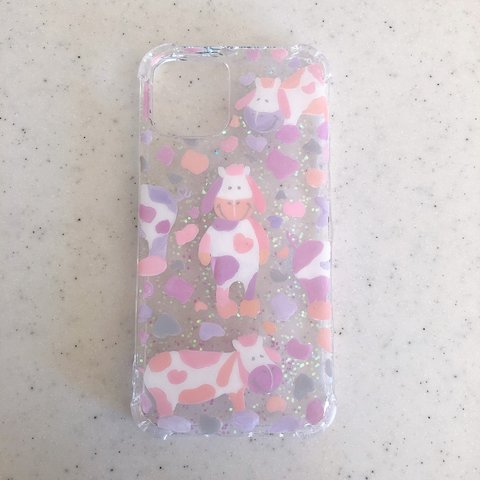 牛柄iPhoneケース