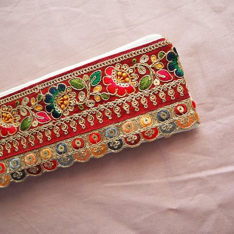 インド刺繍リボンポーチ・インド刺繍リボン・インド刺繍・刺繍・ポーチ・布小物・ペンケース・小物入れなどにおすすめ