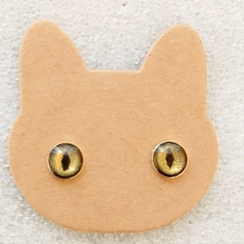 猫目(ΦωΦ)ピアス✨金　5mm