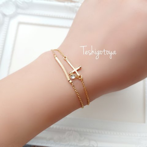 cross bracelet