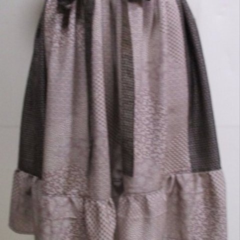 ６８９０　泥大島紬と小紋の着物で作った膝丈スカート　＃送料無料