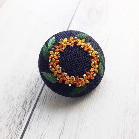 秋香る金木犀のリース刺繍ブローチ/刺繍ヘアゴム